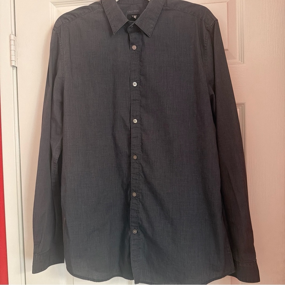 H&M Men's Dark Charcoal Button-Down Shirt - Picture 3 of 9